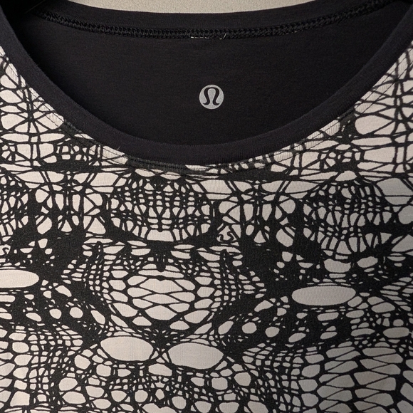 Lululemon Reversible Long Sleeve Top - Picture 2 of 6